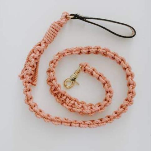 Macrame Leash Blush - Sir Dogwood